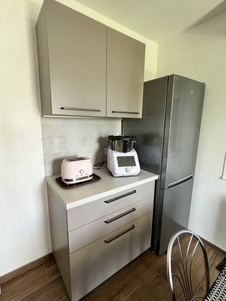 Création de rangements supplémentaires dans la cuisine sur mesure à Strasbourg dans le Bas-Rhin : APRES