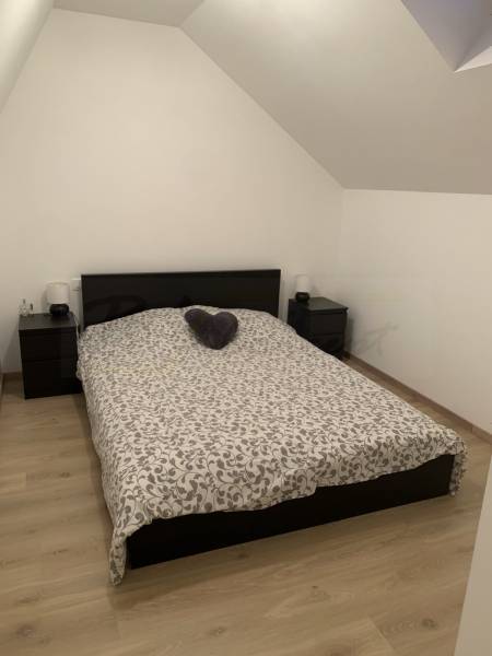 Rénovation d'une chambre à l'étage du studio à Strasbourg dans le Bas-Rhin